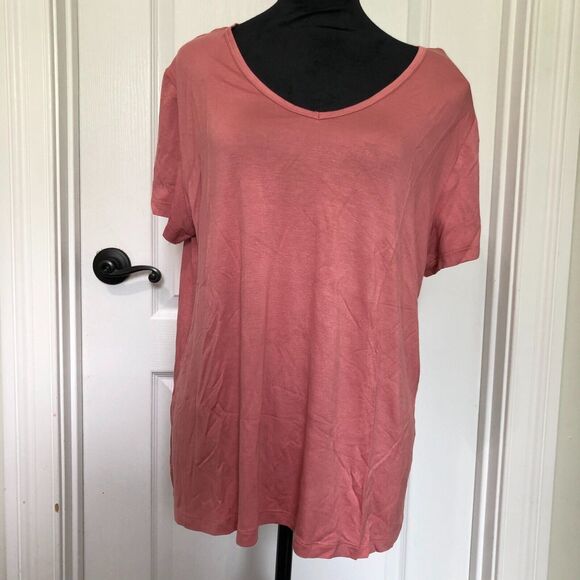 Ideology Womens‎ Shirt XL Lip Gloss Relaxed Fit Short Sleeve Activewear Top NWT - Picture 1 of 7